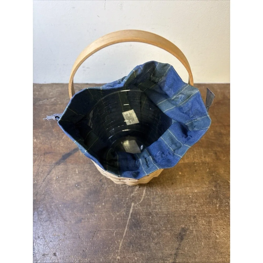Longaberger Collectors Club Renewal Basket – 2004 (Navy & Green)